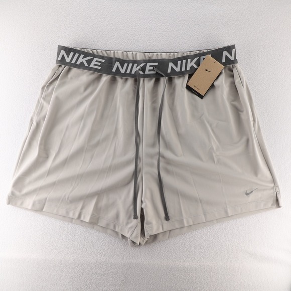 Nike Womens Dri Fit Training Shorts Loose Fit Plus Beige Size 1X FB3165 012 - Picture 2 of 9